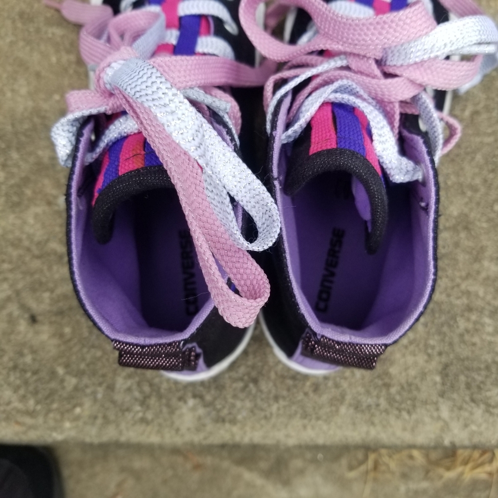 Converse - Picture 3 of 8